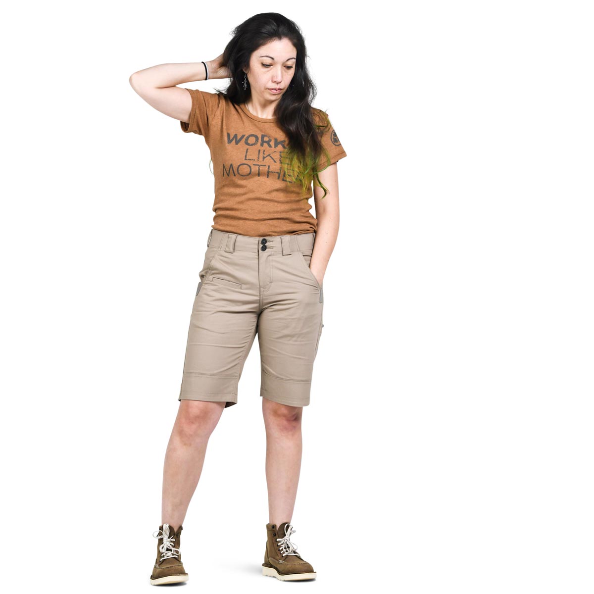 Dovetail Workwear Women's Graphic Crew-Work Like a Mother-Saddle Brown